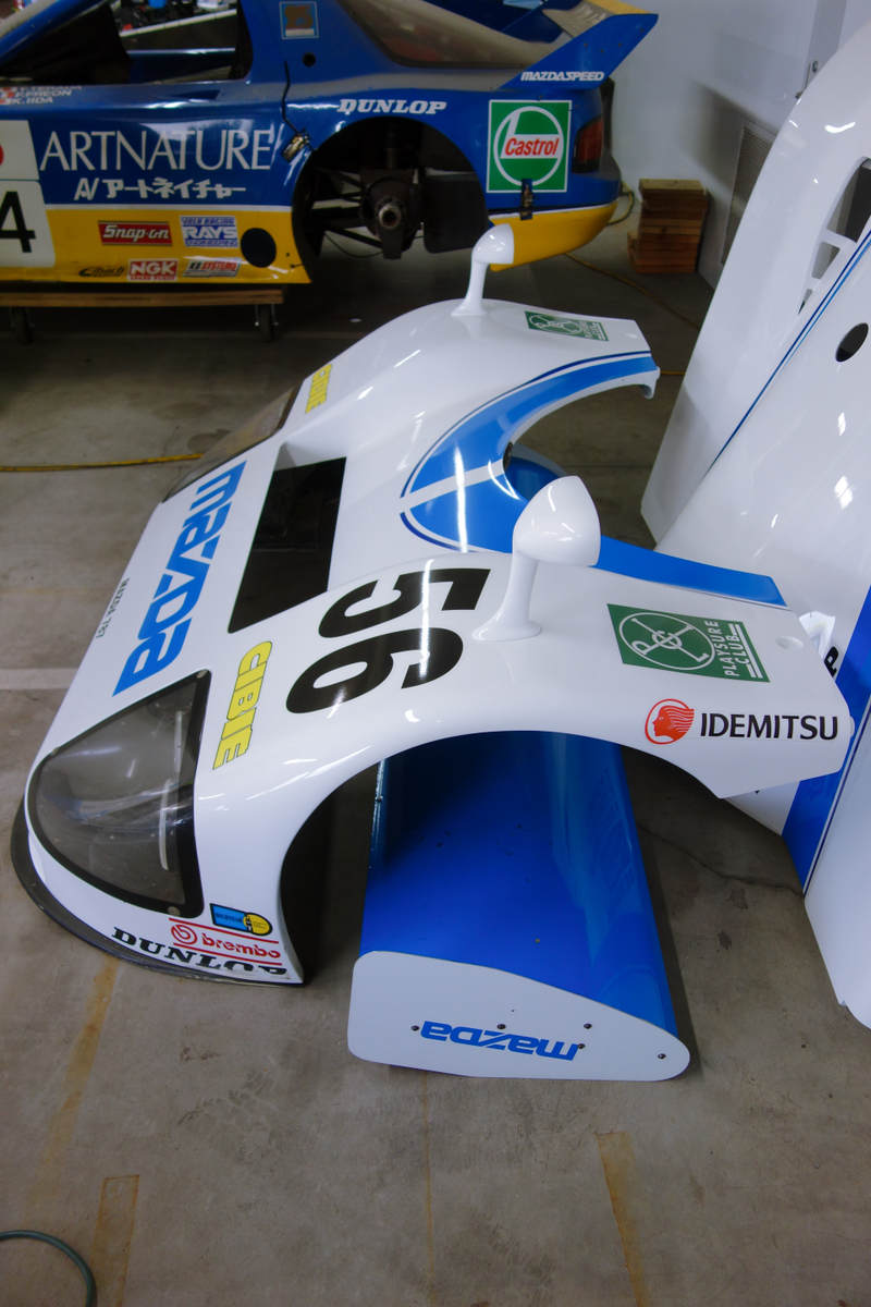 Illustration for article titled Mazda's All-Conquering 700 HP Four-Rotor Le Mans Engine Has The Coolest Intake Ever